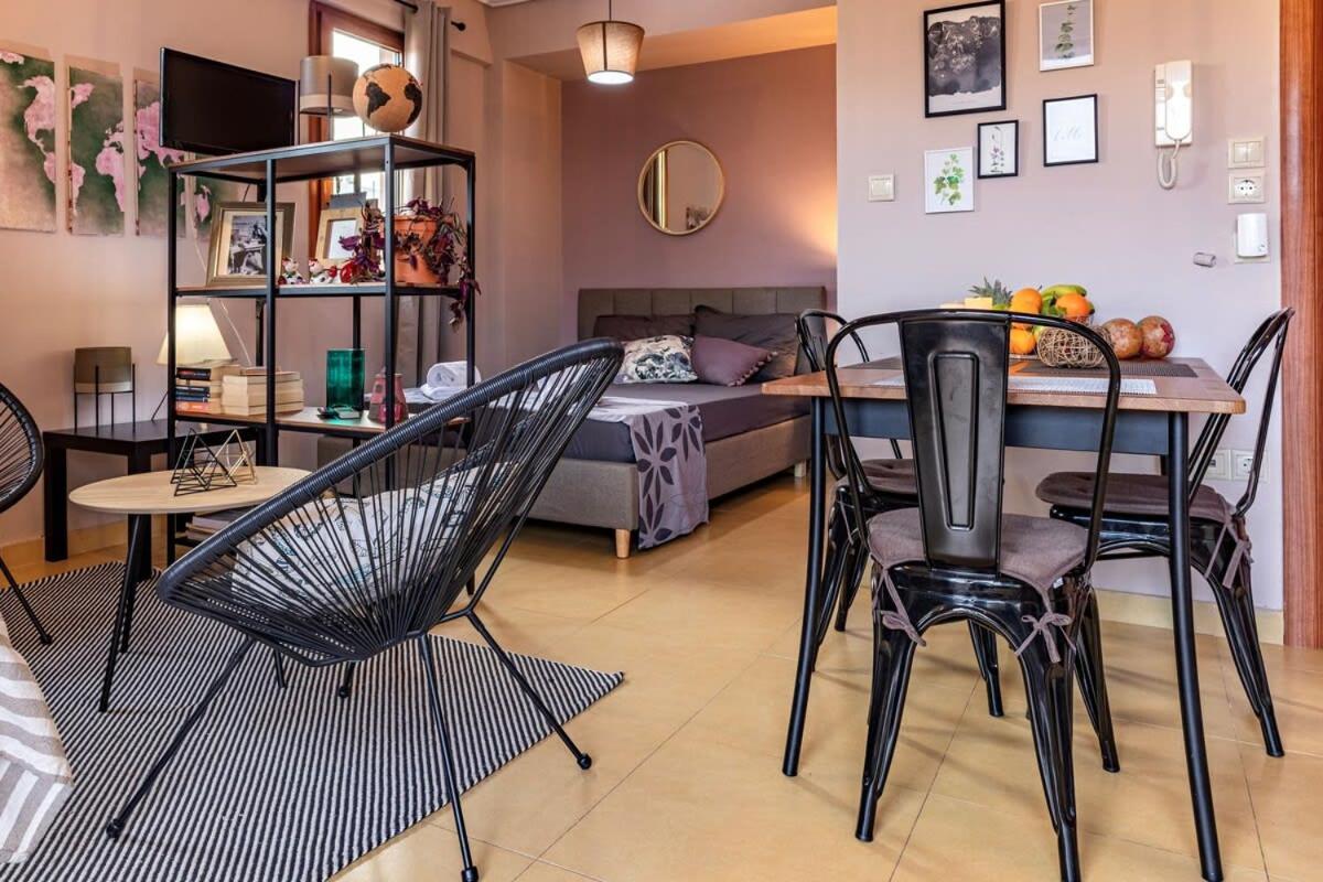 Amalia'S Serendipity - City Lights & Mountain Vistas Kalamata Extérieur photo